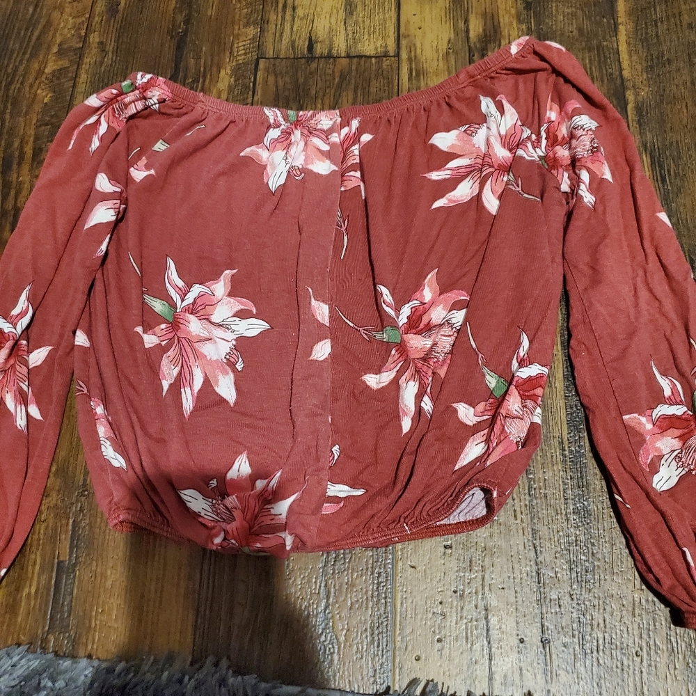 Floor shoulder top